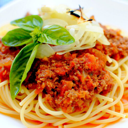 Metuljčki s tunino omako